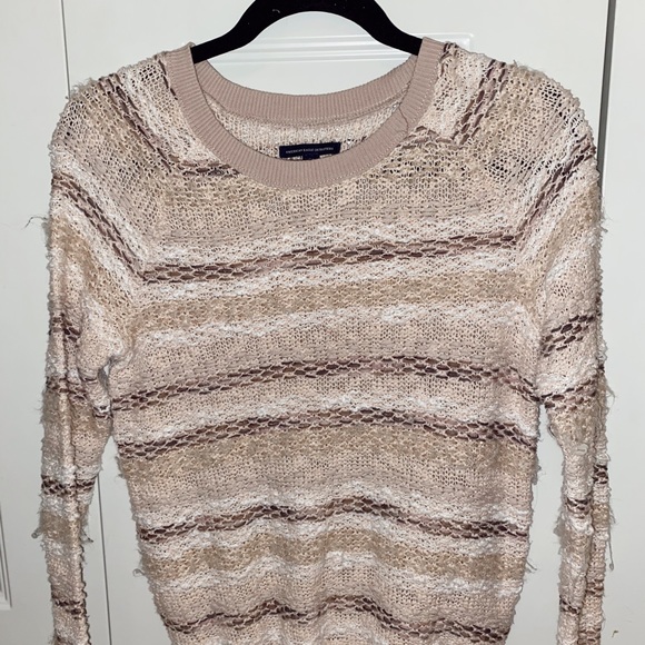American Eagle Neutral Sweater - Picture 1 of 4